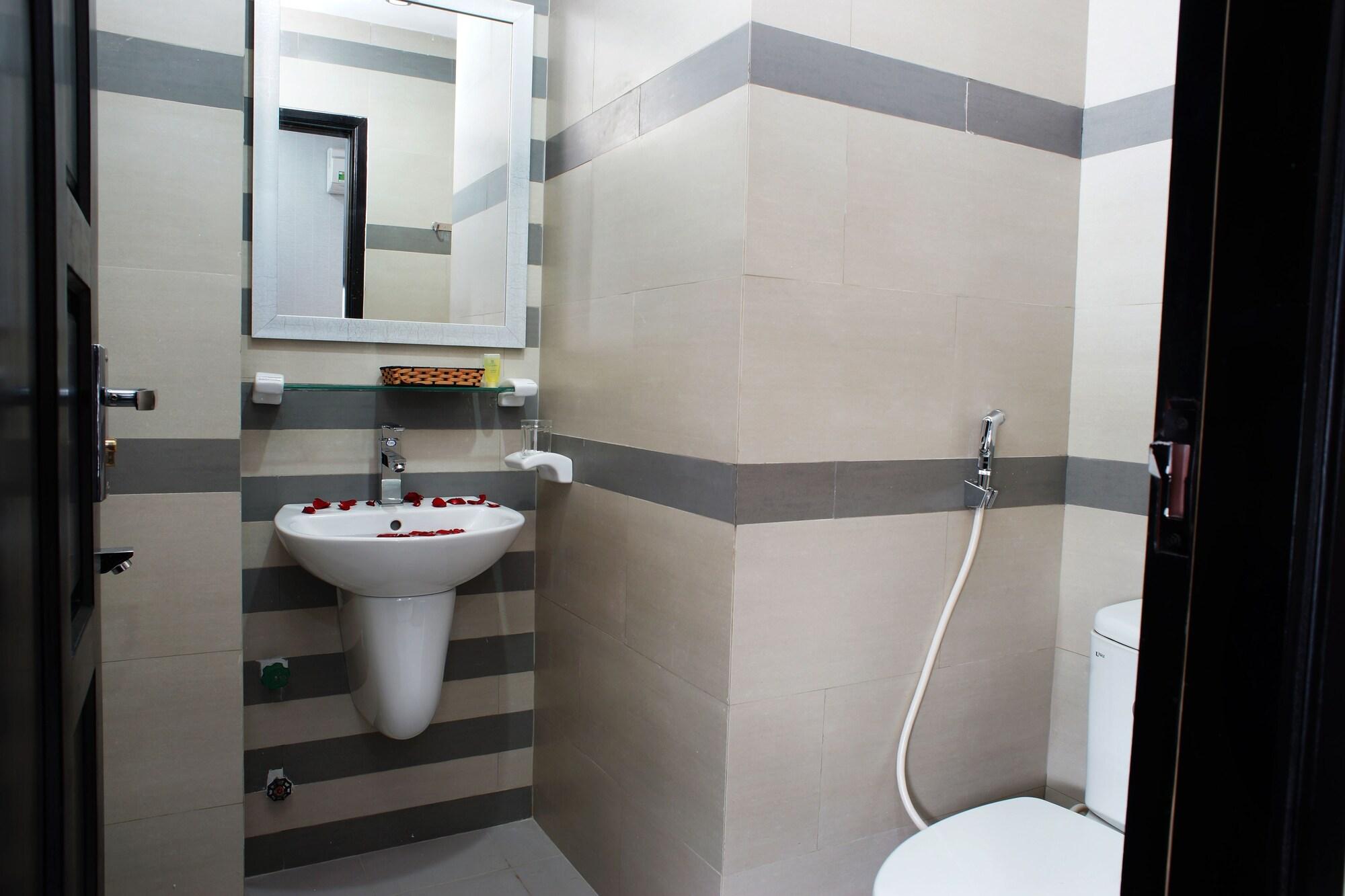 Hanoi Blue Hotel - The Water Front Da Nang Exterior foto